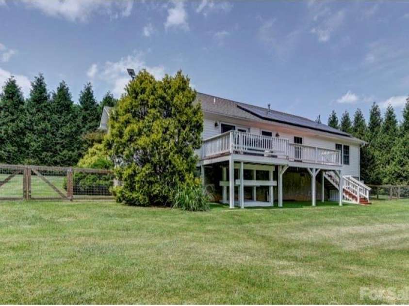 109 Meadow Run, Asheville, NC 28806.  MLS# CAR4259730, YatesRealty ID 34520. Rear Angle