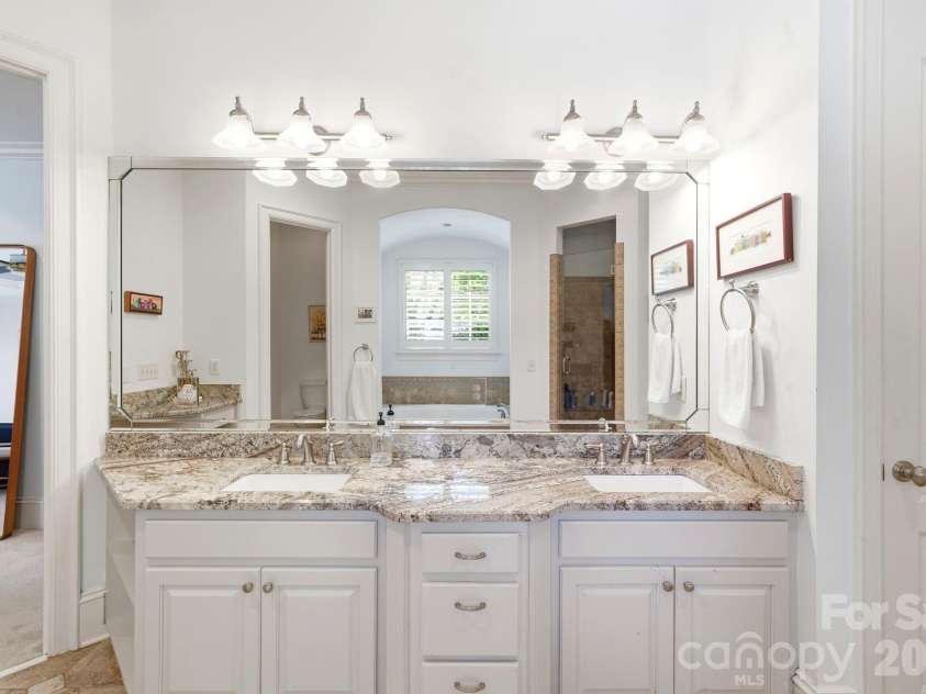 11120 Mcclure Manor Drive, Charlotte, NC 28277.  MLS# CAR4398622, YatesRealty ID 34520. 