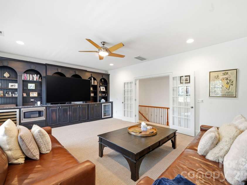 11120 Mcclure Manor Drive, Charlotte, NC 28277.  MLS# CAR4398622, YatesRealty ID 34520. 