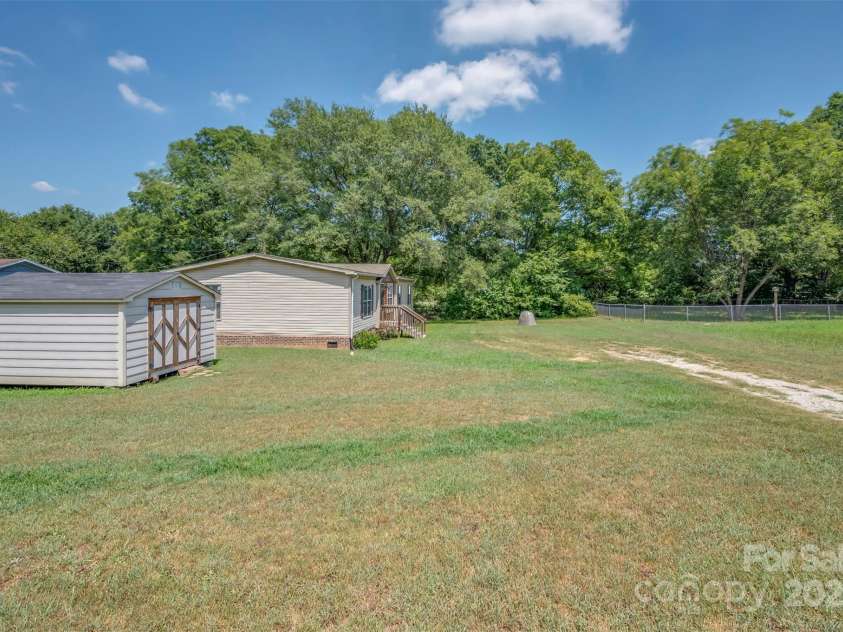 156 Brown Lane, Ellenboro, NC 28040.  MLS# CAR4281281, YatesRealty ID 34522. 