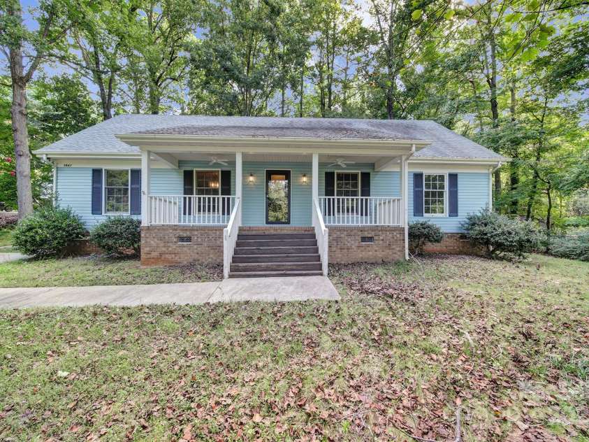 1947 Fairhill Circle, Rock Hill, SC 29732.  MLS# CAR4296363, YatesRealty ID 34523. 