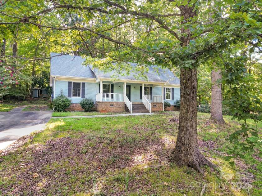1947 Fairhill Circle, Rock Hill, SC 29732.  MLS# CAR4296363, YatesRealty ID 34523. 