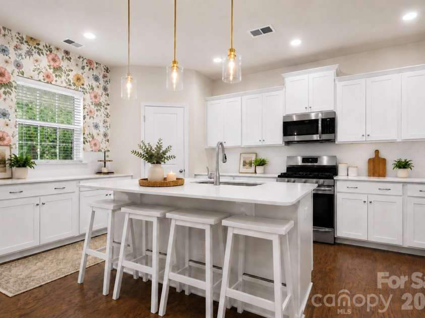 4032 Whipcord Drive, Waxhaw, NC 28173.  MLS# CAR4369759, YatesRealty ID 34523. 
