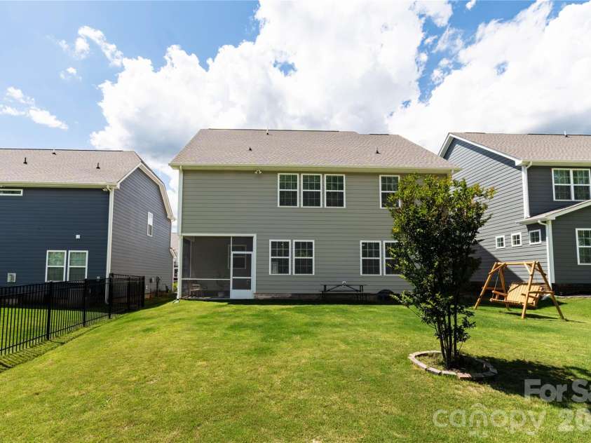 4032 Whipcord Drive, Waxhaw, NC 28173.  MLS# CAR4369759, YatesRealty ID 34523. 
