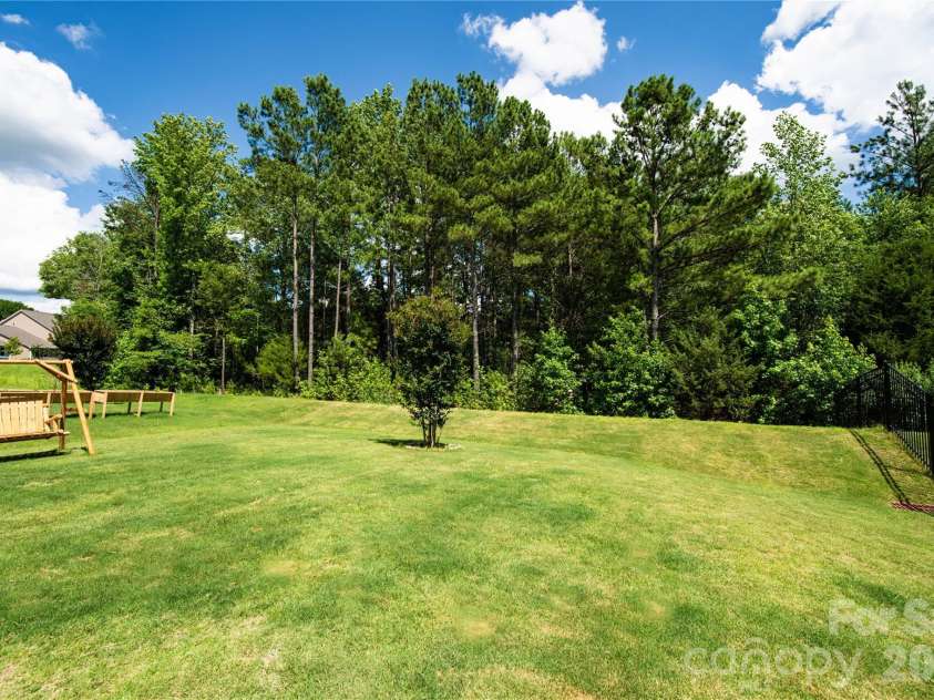 4032 Whipcord Drive, Waxhaw, NC 28173.  MLS# CAR4369759, YatesRealty ID 34523. 