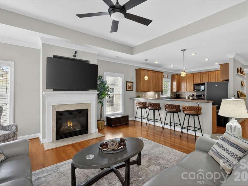 1047 Curry Way, Matthews, NC 28104.  MLS# CAR4388516, YatesRealty ID 34524. 
