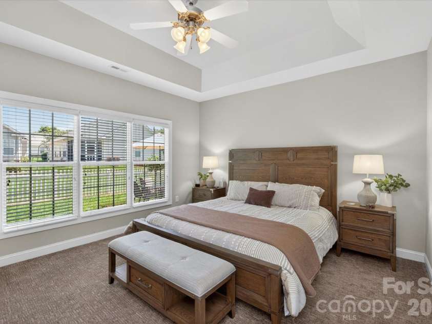 1047 Curry Way, Matthews, NC 28104.  MLS# CAR4388516, YatesRealty ID 34524. 