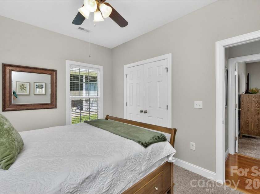 1047 Curry Way, Matthews, NC 28104.  MLS# CAR4388516, YatesRealty ID 34524. 