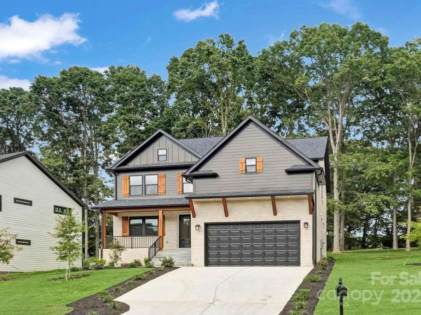 16321 Riverpointe Drive, Charlotte, NC 28278.  MLS# CAR4294866, YatesRealty ID 34525. 