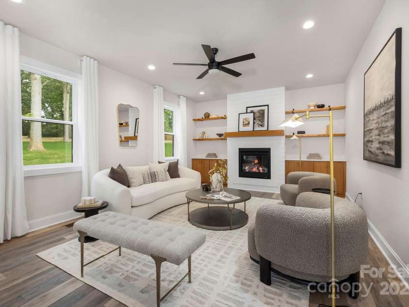 16321 Riverpointe Drive, Charlotte, NC 28278.  MLS# CAR4294866, YatesRealty ID 34525. 