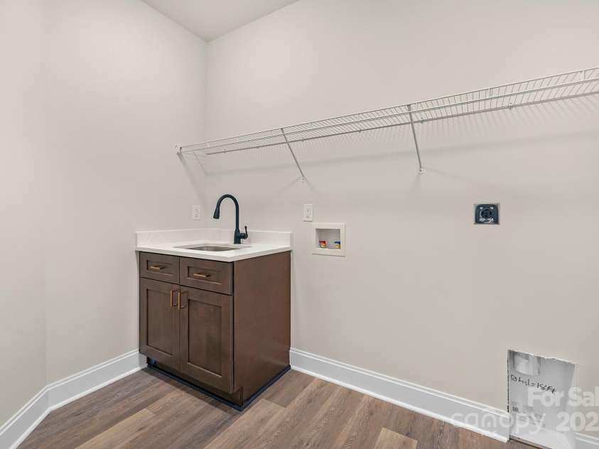 16321 Riverpointe Drive, Charlotte, NC 28278.  MLS# CAR4294866, YatesRealty ID 34525. 