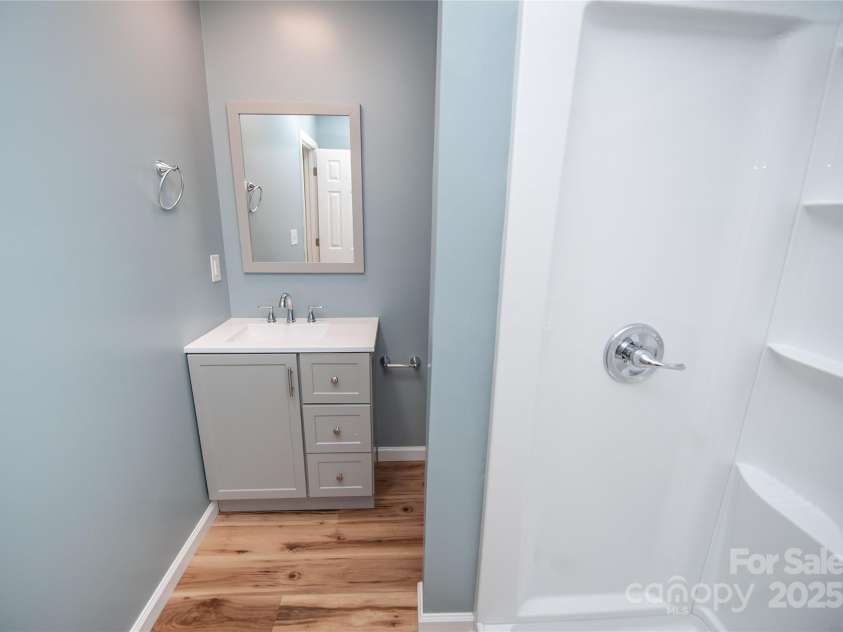 113 Oakleaf Drive, Landrum, SC 29356.  MLS# CAR4281500, YatesRealty ID 34526. 