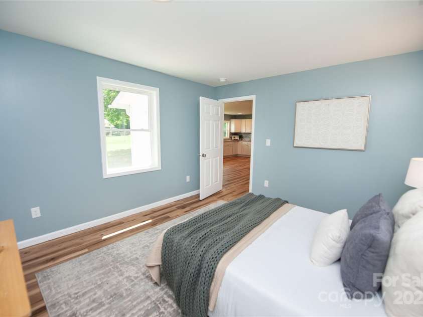 113 Oakleaf Drive, Landrum, SC 29356.  MLS# CAR4281500, YatesRealty ID 34526. 