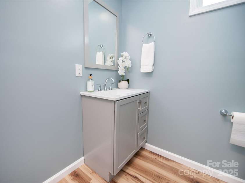 113 Oakleaf Drive, Landrum, SC 29356.  MLS# CAR4281500, YatesRealty ID 34526. 