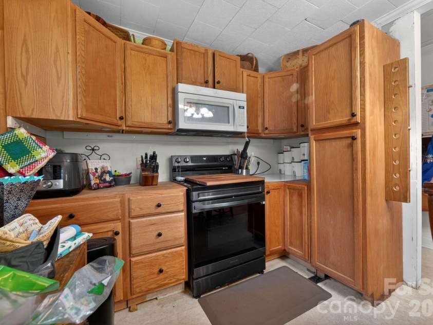 655 Edmiston Road, Mt Ulla, NC 28125.  MLS# CAR4391413, YatesRealty ID 34527. 