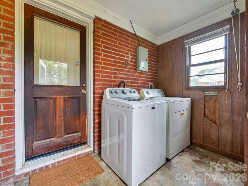 655 Edmiston Road, Mt Ulla, NC 28125.  MLS# CAR4391413, YatesRealty ID 34527. Laundry