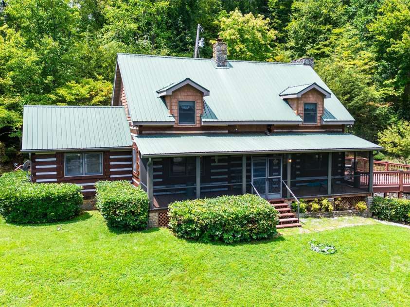 83 Daybreak Ridge, Sylva, NC 28779.  MLS# CAR4290360, YatesRealty ID 34527. 