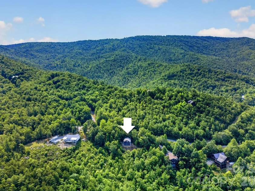 40 Valley View Drive, Marion, NC 28752.  MLS# CAR4398472, YatesRealty ID 34528. 