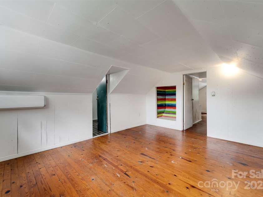 105 Marble Drive, Sylva, NC 28779.  MLS# CAR4294668, YatesRealty ID 34529. 