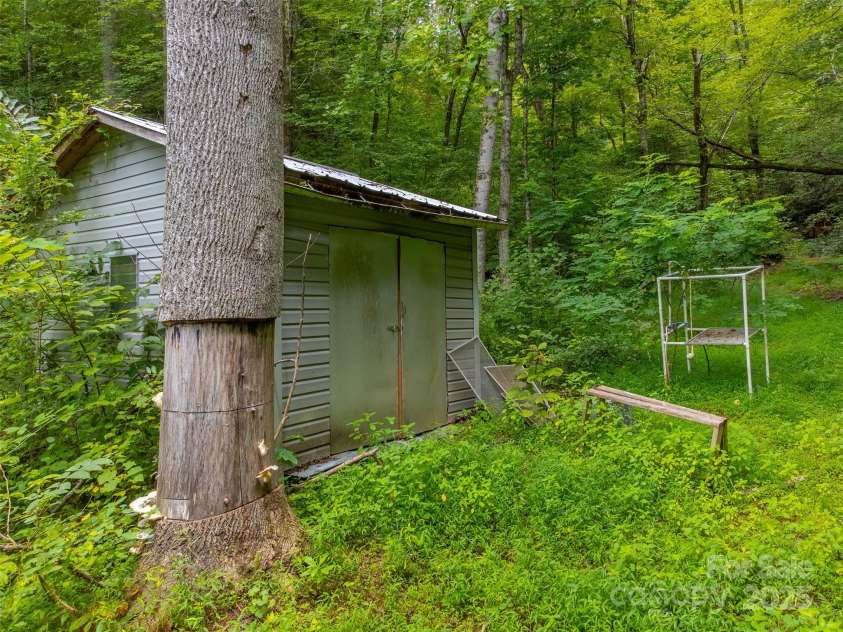 105 Marble Drive, Sylva, NC 28779.  MLS# CAR4294668, YatesRealty ID 34529. 