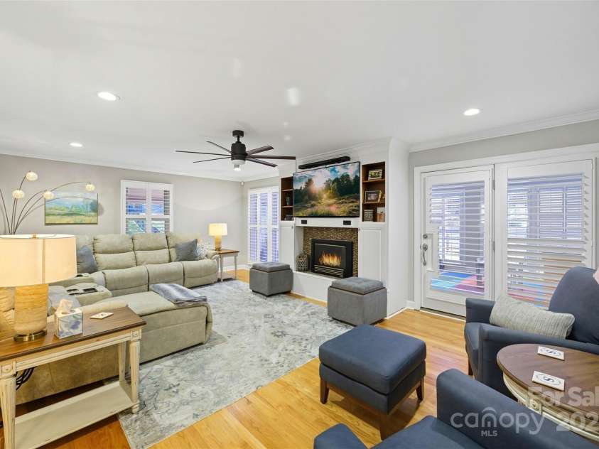 133 Lewis Farm Road, Bessemer City, NC 28016.  MLS# CAR4309644, YatesRealty ID 3453. 