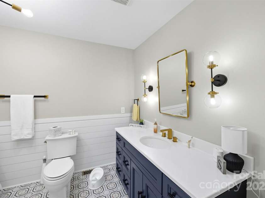 133 Lewis Farm Road, Bessemer City, NC 28016.  MLS# CAR4309644, YatesRealty ID 3453. 