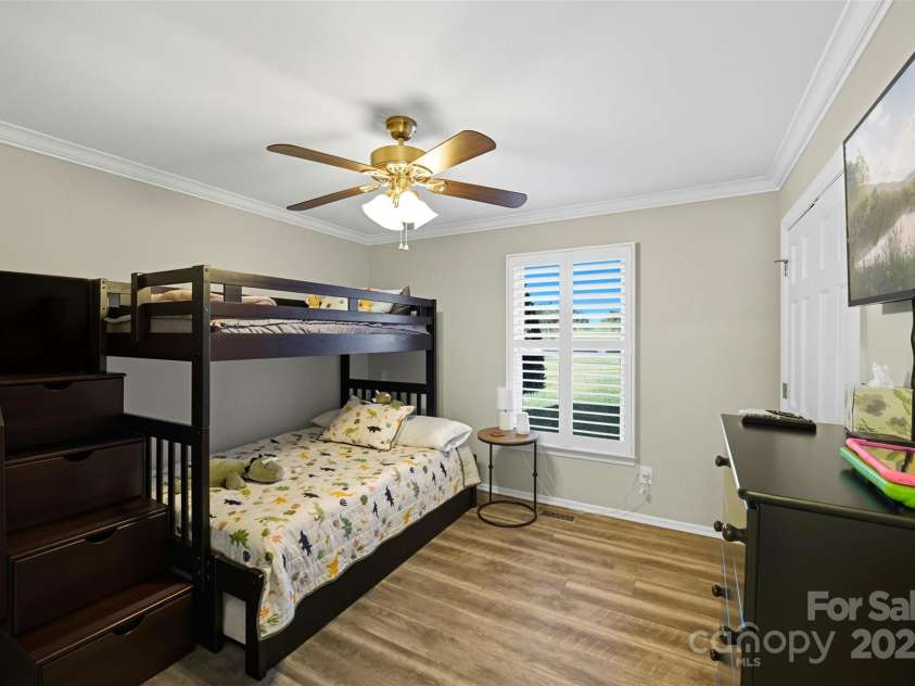 133 Lewis Farm Road, Bessemer City, NC 28016.  MLS# CAR4309644, YatesRealty ID 3453. 