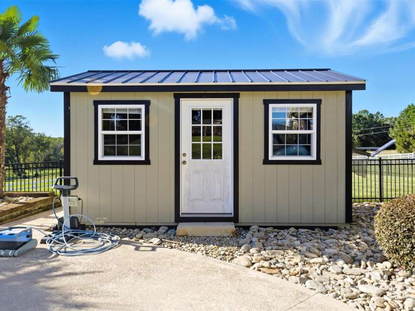 133 Lewis Farm Road, Bessemer City, NC 28016.  MLS# CAR4309644, YatesRealty ID 3453. 