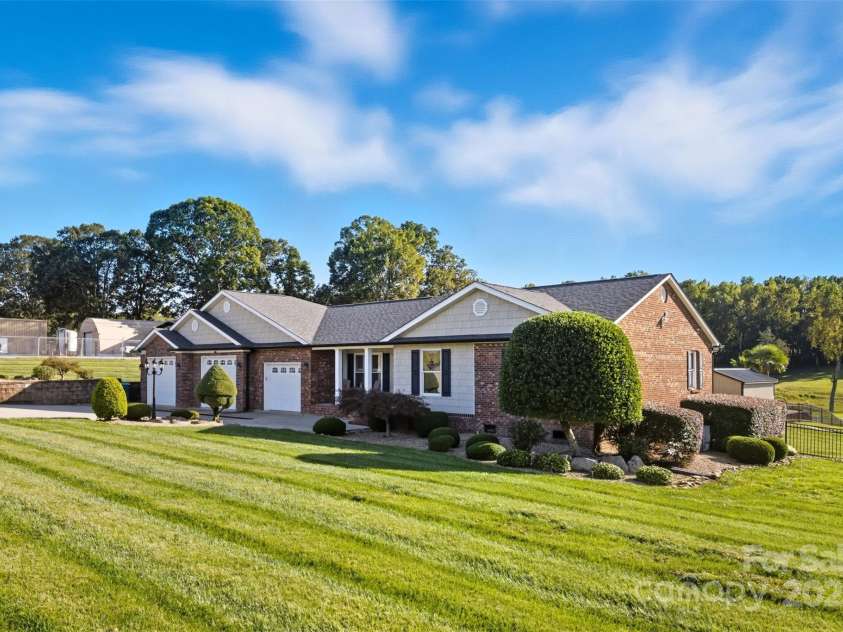 133 Lewis Farm Road, Bessemer City, NC 28016.  MLS# CAR4309644, YatesRealty ID 3453. 