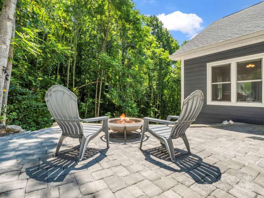38 Scenic View Drive, Hendersonville, NC 28792.  MLS# CAR4288611, YatesRealty ID 34530. Front Patio with Fire Pit