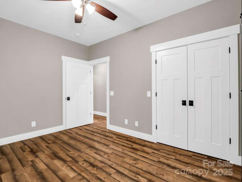 38 Scenic View Drive, Hendersonville, NC 28792.  MLS# CAR4288611, YatesRealty ID 34530. Guest Bedroom #1