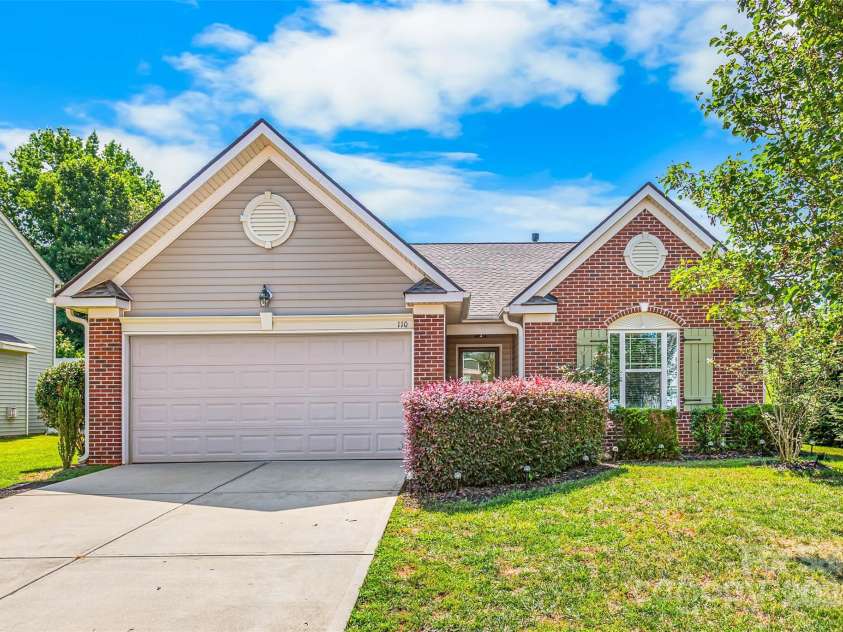 110 Tannin Way, Lexington, NC 27295.  MLS# CAR4282220, YatesRealty ID 34531. 