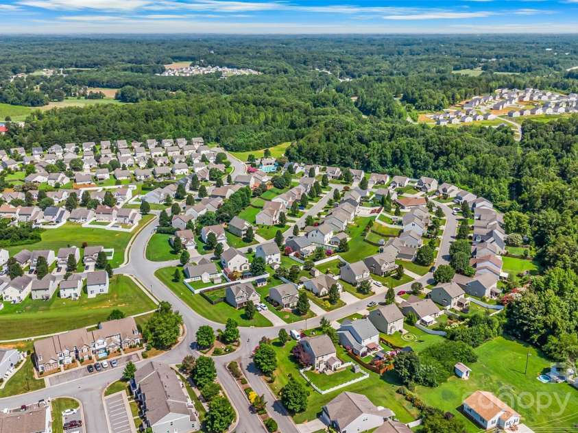 110 Tannin Way, Lexington, NC 27295.  MLS# CAR4282220, YatesRealty ID 34531. 