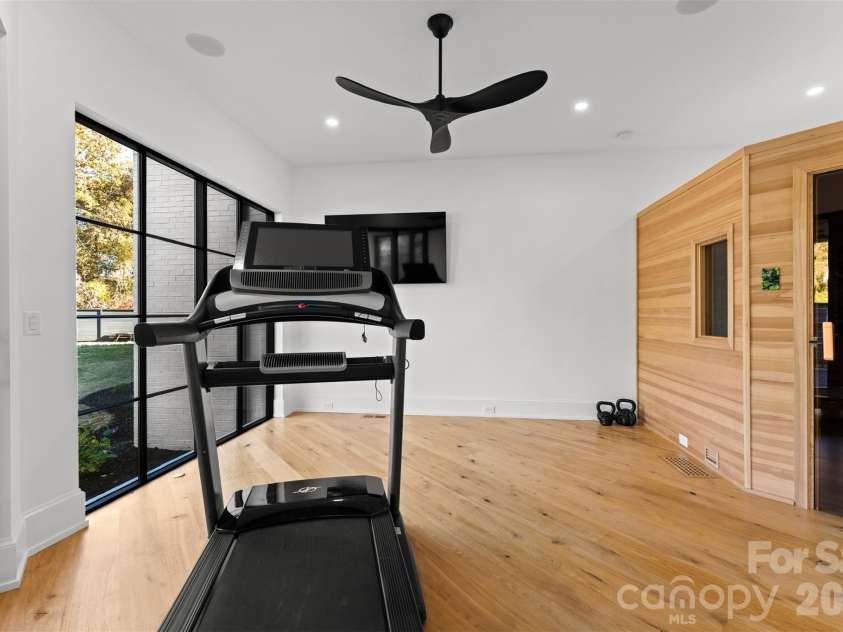 20218 Rainbow Circle, Cornelius, NC 28031.  MLS# CAR4387051, YatesRealty ID 34531. 
