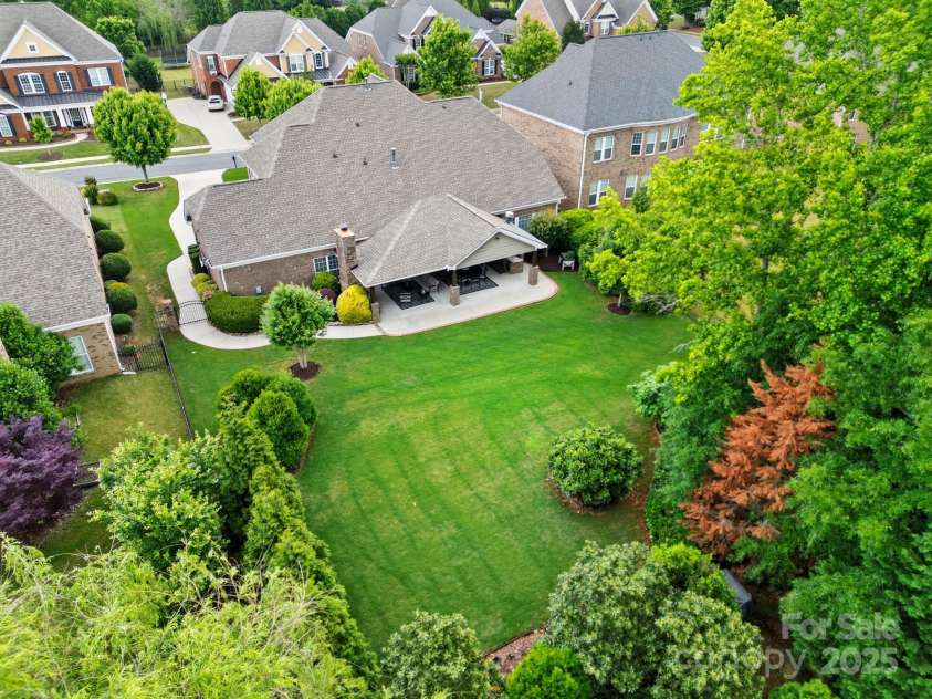 10205 Alouette Drive, Waxhaw, NC 28173.  MLS# CAR4253434, YatesRealty ID 34532. 