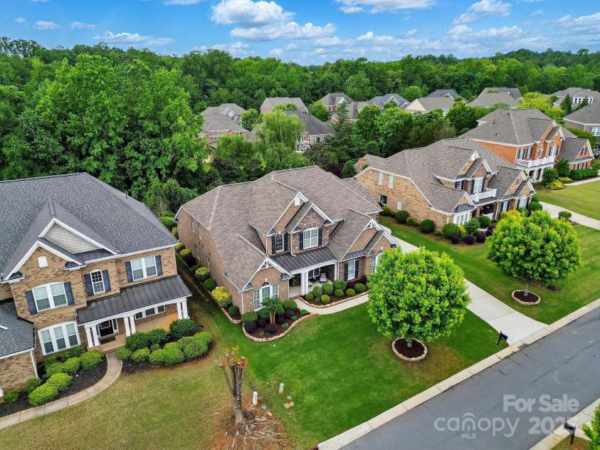 10205 Alouette Drive, Waxhaw, NC 28173.  MLS# CAR4253434, YatesRealty ID 34532. 