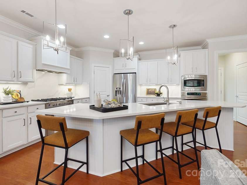 10205 Alouette Drive, Waxhaw, NC 28173.  MLS# CAR4253434, YatesRealty ID 34532. 