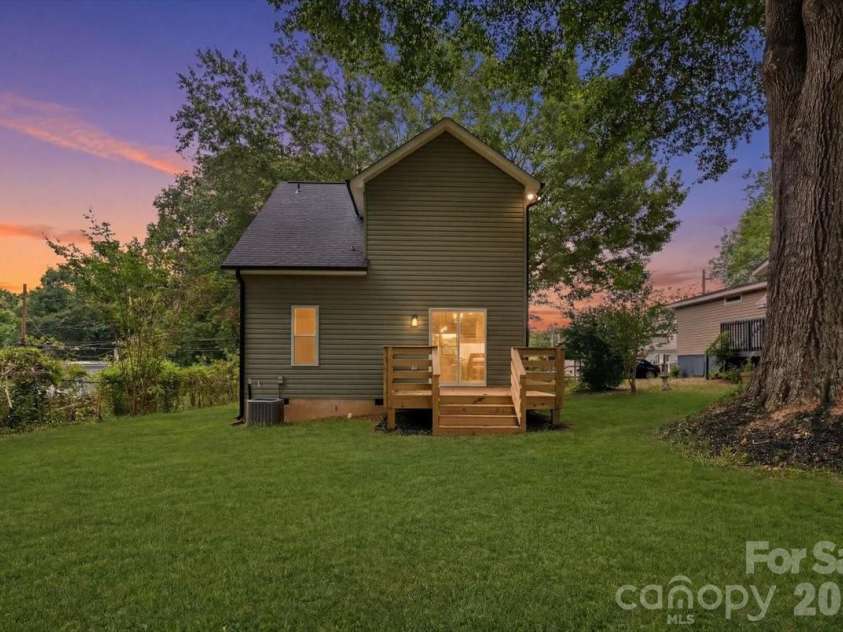 116 Newell Avenue, Kannapolis, NC 28081.  MLS# CAR4396956, YatesRealty ID 34532. 
