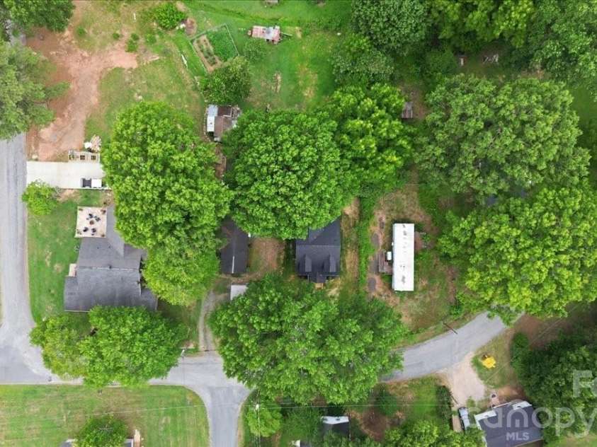 116 Newell Avenue, Kannapolis, NC 28081.  MLS# CAR4396956, YatesRealty ID 34532. 
