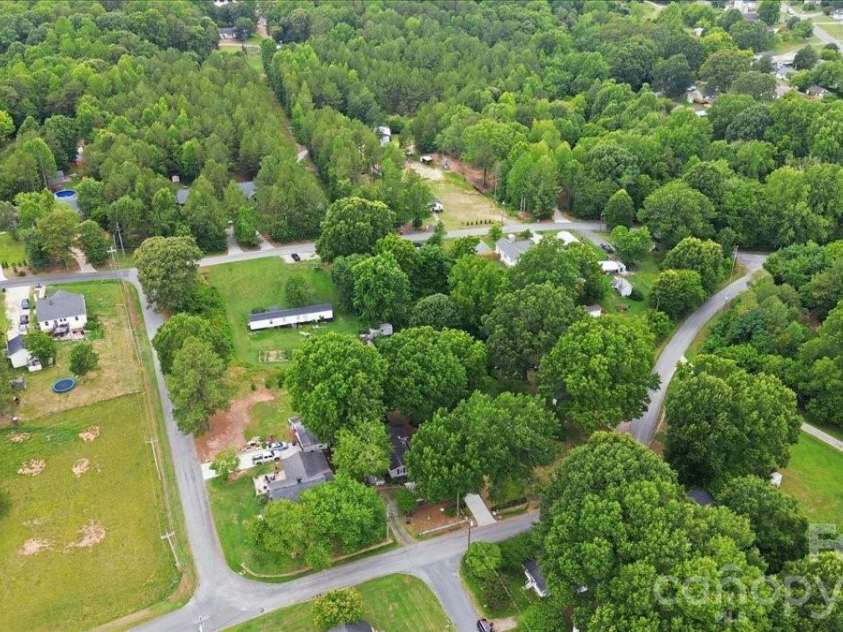 116 Newell Avenue, Kannapolis, NC 28081.  MLS# CAR4396956, YatesRealty ID 34532. 