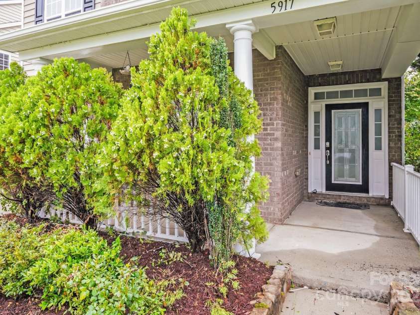 5917 Cactus Valley Road, Charlotte, NC 28277.  MLS# CAR4290407, YatesRealty ID 34533. 