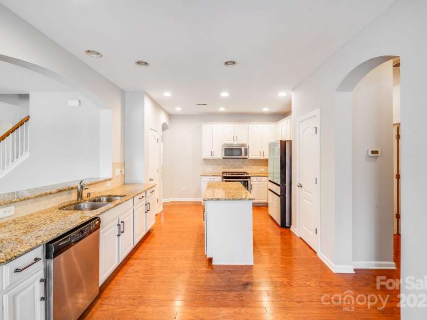 5917 Cactus Valley Road, Charlotte, NC 28277.  MLS# CAR4290407, YatesRealty ID 34533. 