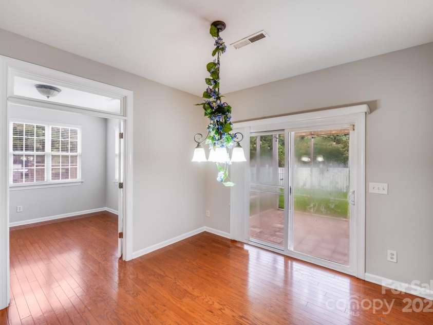 5917 Cactus Valley Road, Charlotte, NC 28277.  MLS# CAR4290407, YatesRealty ID 34533. 