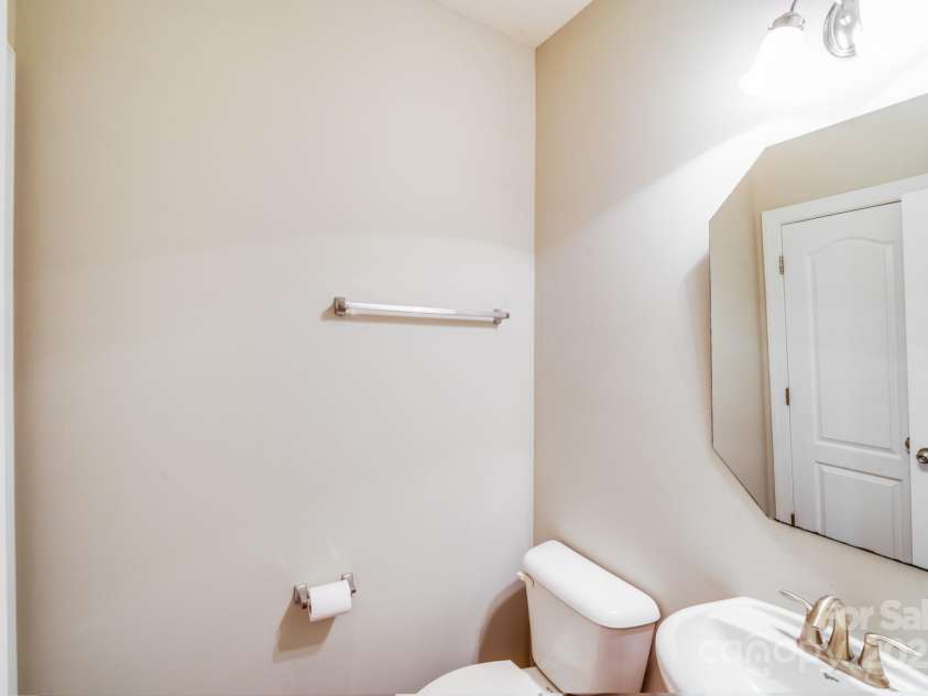 5917 Cactus Valley Road, Charlotte, NC 28277.  MLS# CAR4290407, YatesRealty ID 34533. 