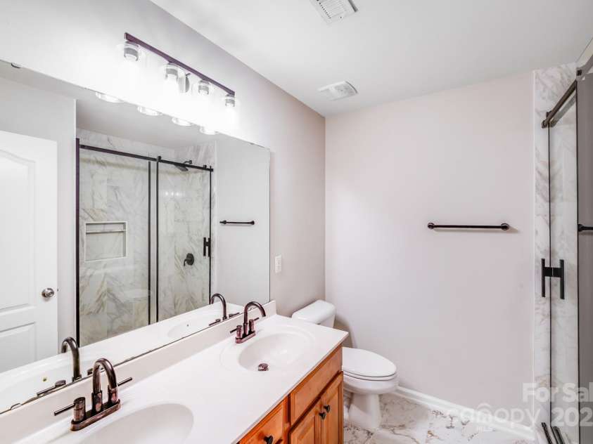 5917 Cactus Valley Road, Charlotte, NC 28277.  MLS# CAR4290407, YatesRealty ID 34533. 