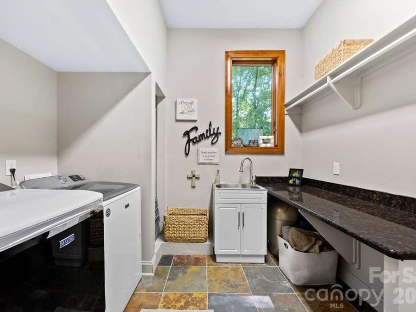 165 Woodstream Circle, Mooresville, NC 28117.  MLS# CAR4394552, YatesRealty ID 34534. 