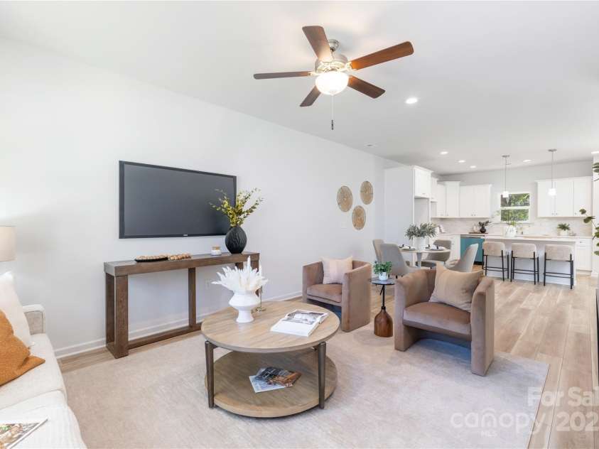 1145 Thayer Glen Court, Charlotte, NC 28213.  MLS# CAR4271760, YatesRealty ID 34535. 