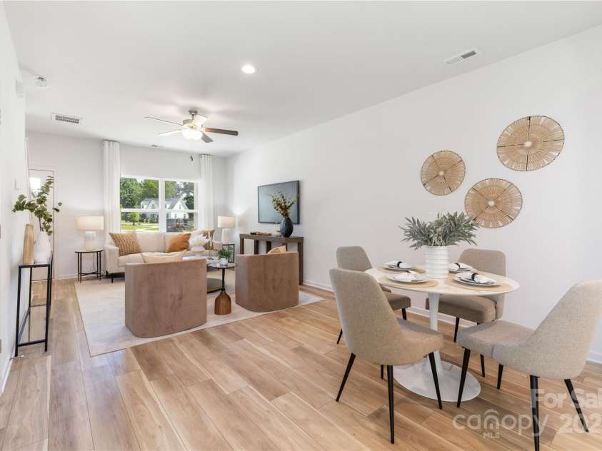 1145 Thayer Glen Court, Charlotte, NC 28213.  MLS# CAR4271760, YatesRealty ID 34535. 