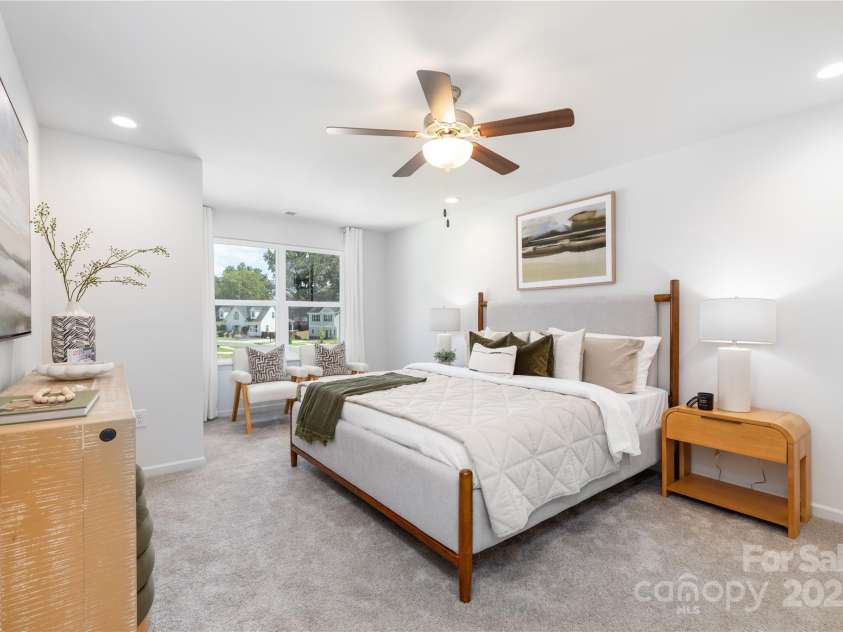 1145 Thayer Glen Court, Charlotte, NC 28213.  MLS# CAR4271760, YatesRealty ID 34535. 