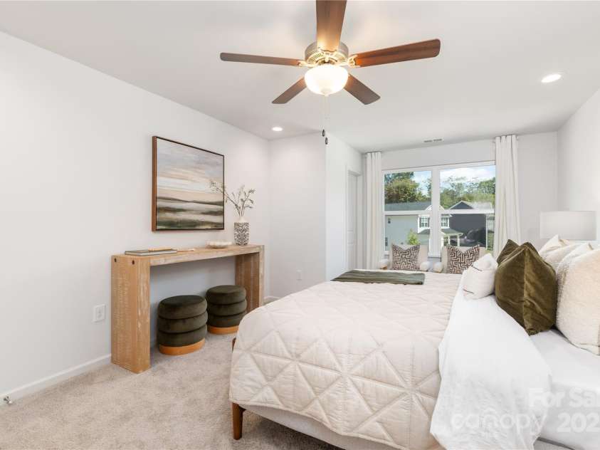 1145 Thayer Glen Court, Charlotte, NC 28213.  MLS# CAR4271760, YatesRealty ID 34535. 